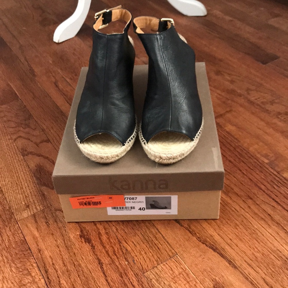 Kana Wedge Sandals